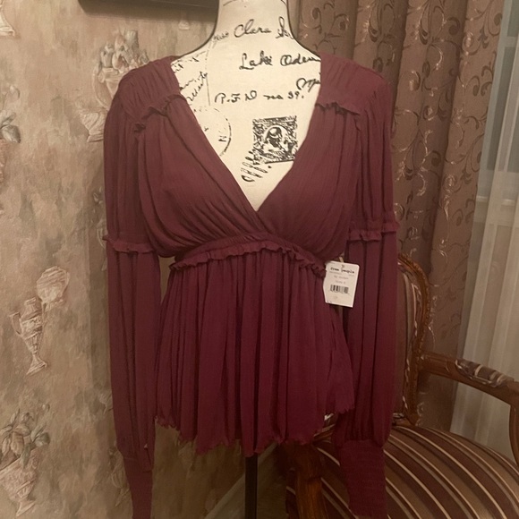 FREE PEOPLE DAY DREAMING LONG SLEEVE CABERNET RED POETS TOP SMALL TO MEDIUM - Picture 2 of 6